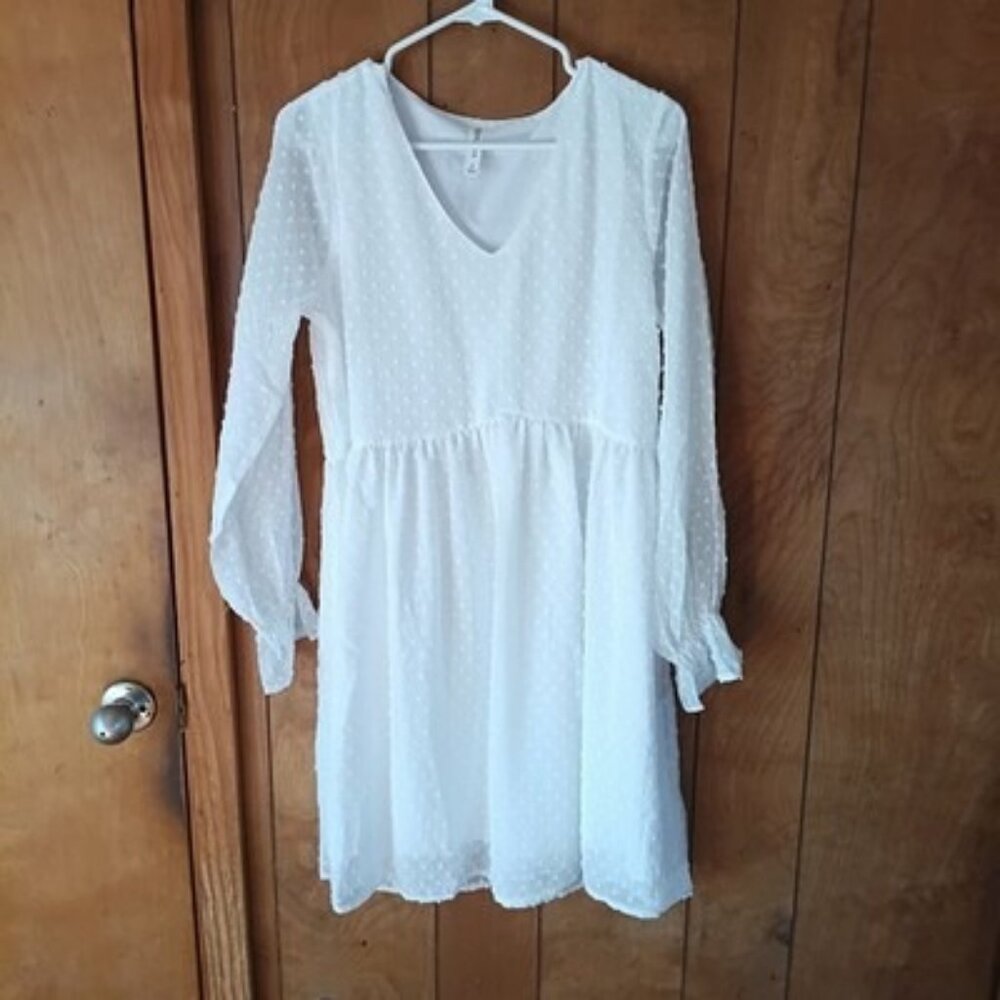 Zenana White Swiss Dot Babydoll Dress Size Small NWT Long Sleeve Flowy